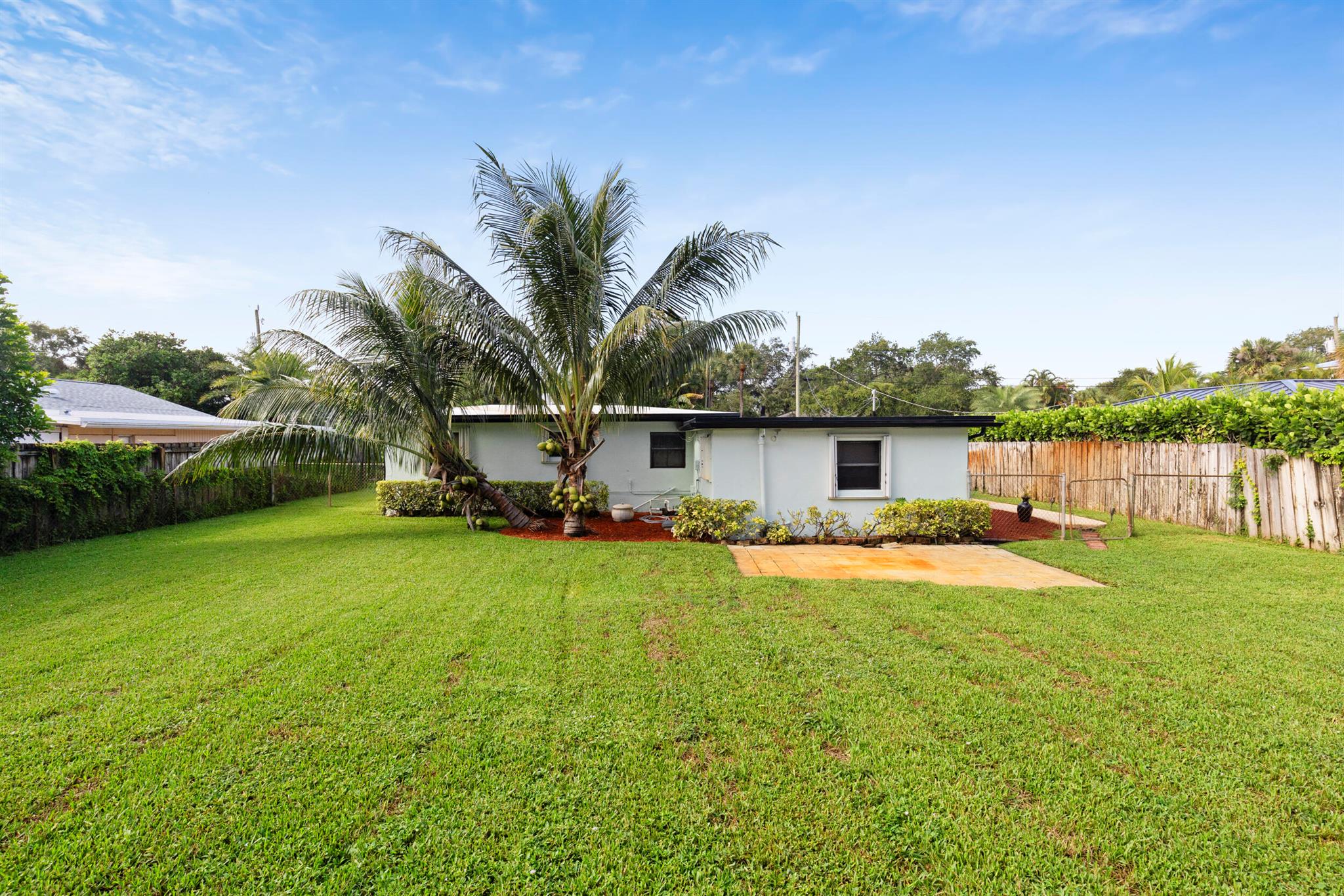 2417 Country Oaks Lane