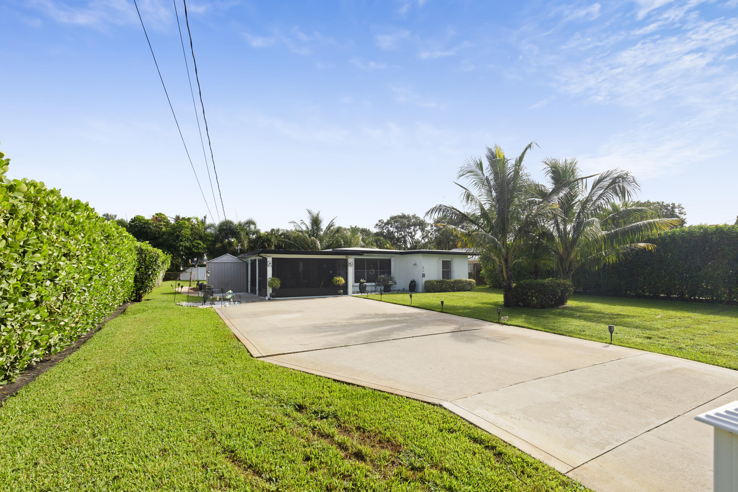 2417 Country Oaks Lane