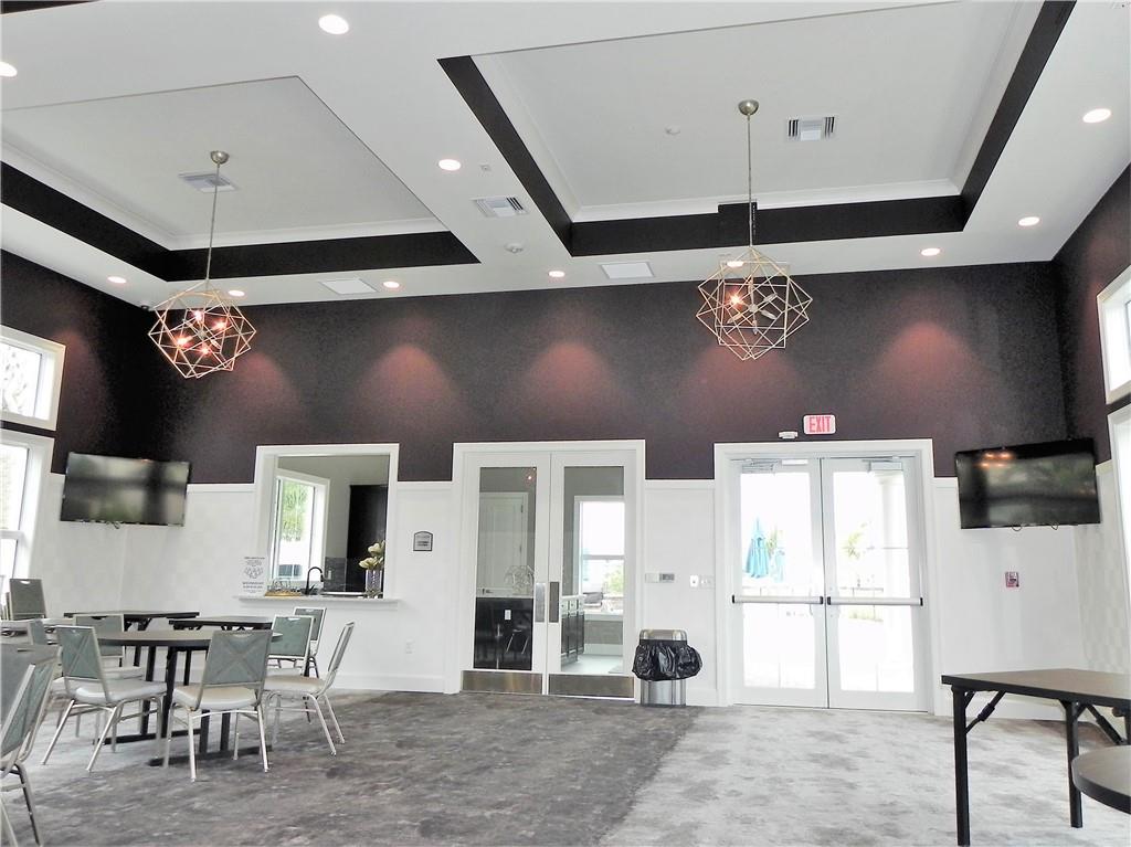 HILLCREST EAST - Residential
