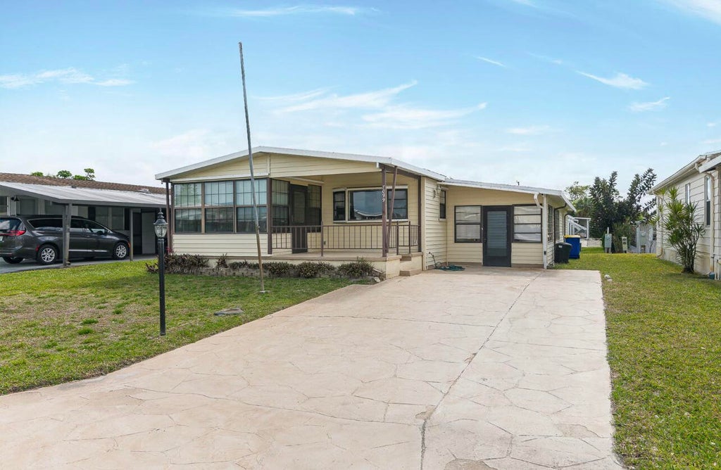 Photo of 7099 SE Bluebird Circle, Hobe Sound, FL 33455 (MLS # R11008901)