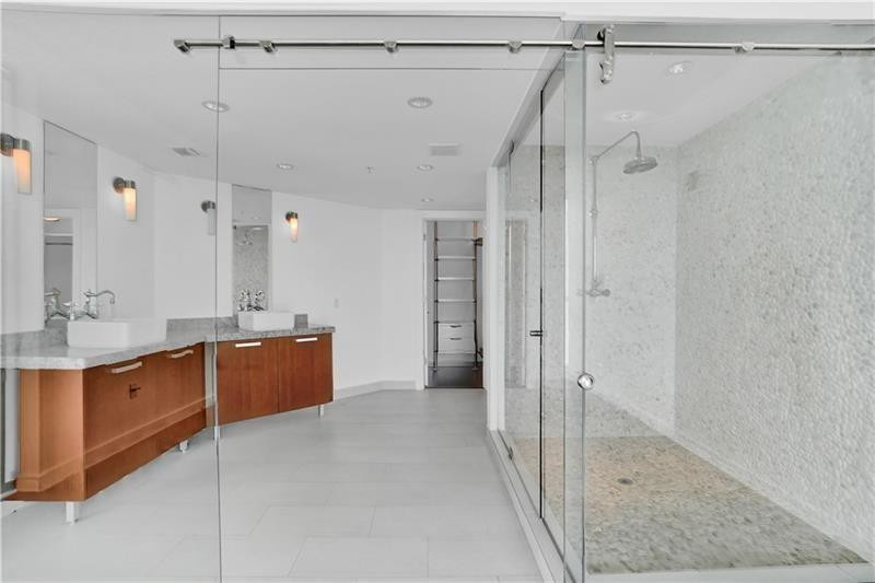 IOS ON THE BAY CONDO - Residential Lease