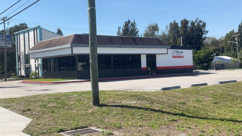 Photo of 3239 S Us Highway 1, Fort Pierce, FL (MLS # R10952959)