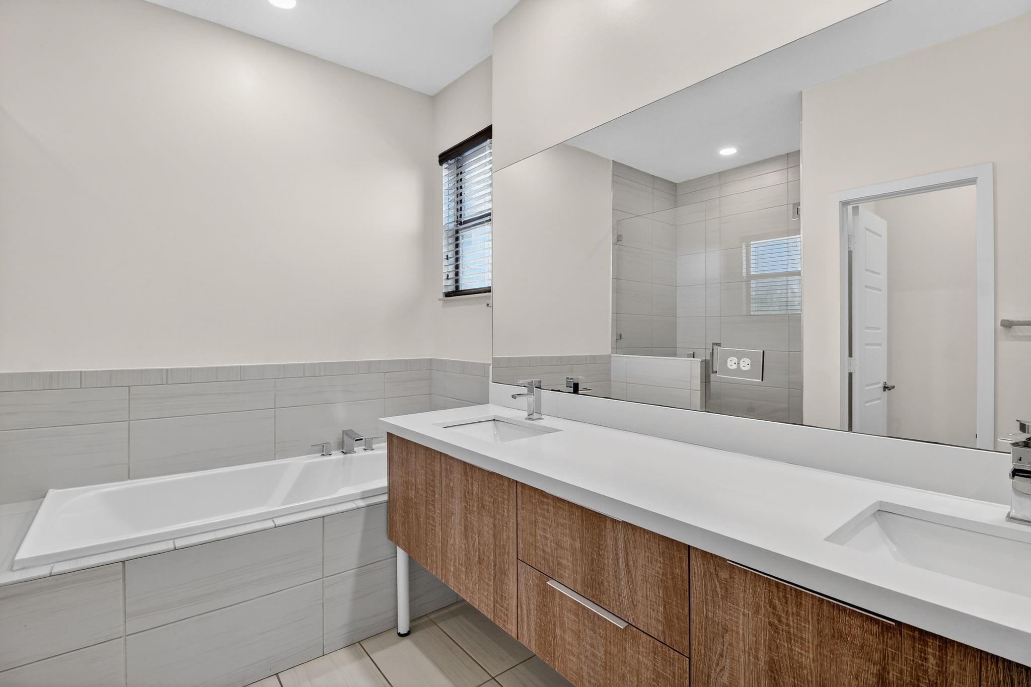 Grand Bay South Estates - Residential