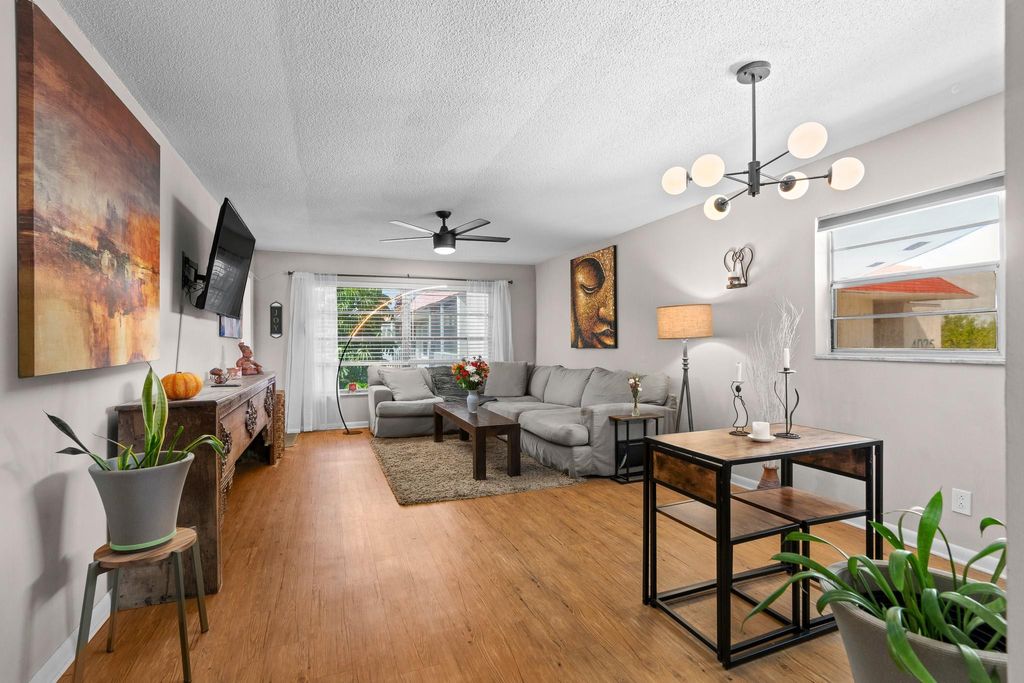 Photo of 4025 N Federal Highway #321A, Fort Lauderdale, FL 33308 (MLS # F10494921)