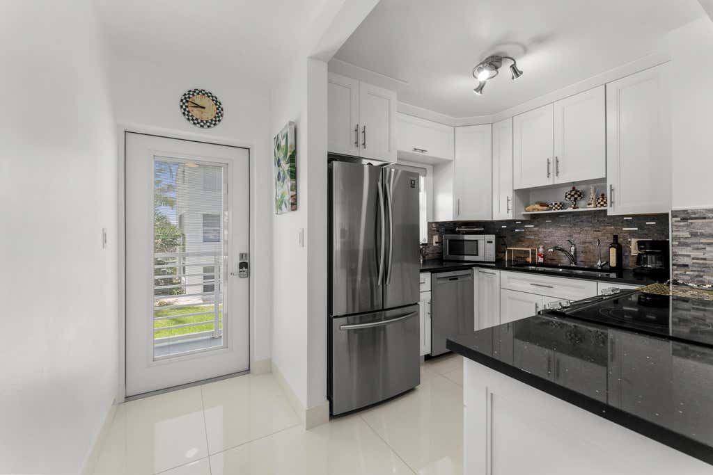 Photo of 1041 Hillsboro Mile #5, Hillsboro Beach, FL 33062 (MLS # B26052801)