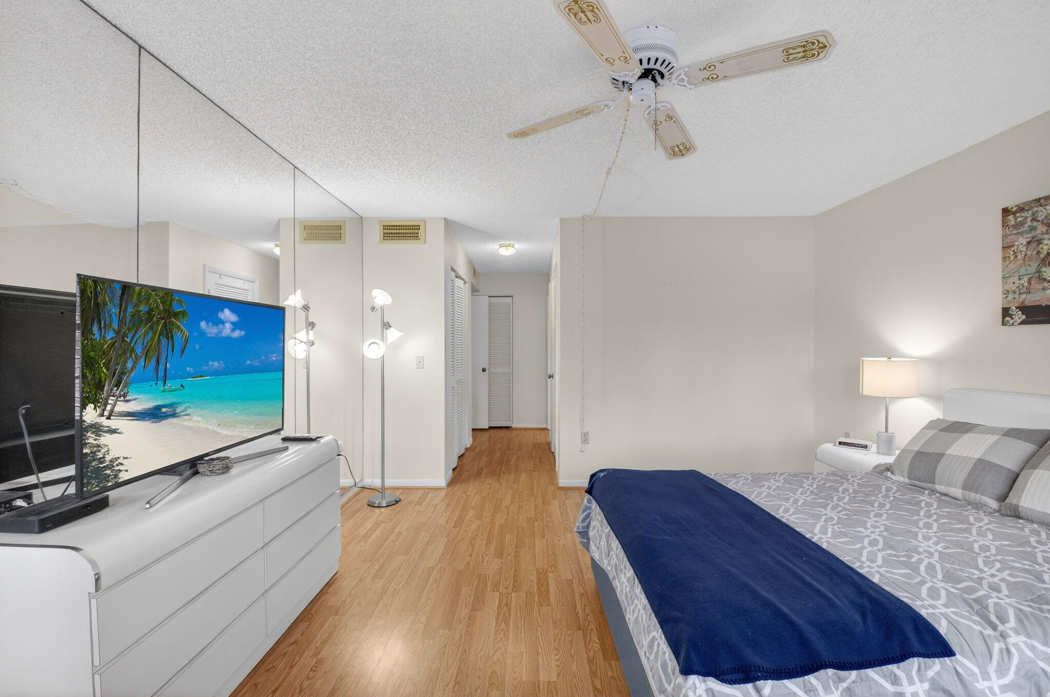 STRATFORD AT HUNTERS RUN CONDO - Residential