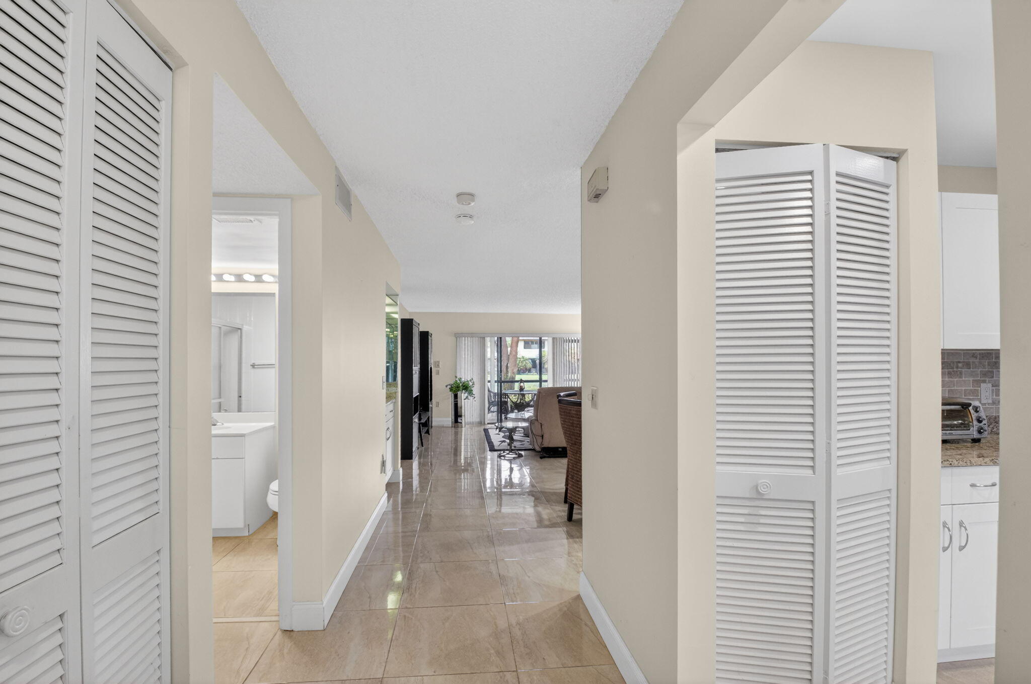 STRATFORD AT HUNTERS RUN CONDO - Residential