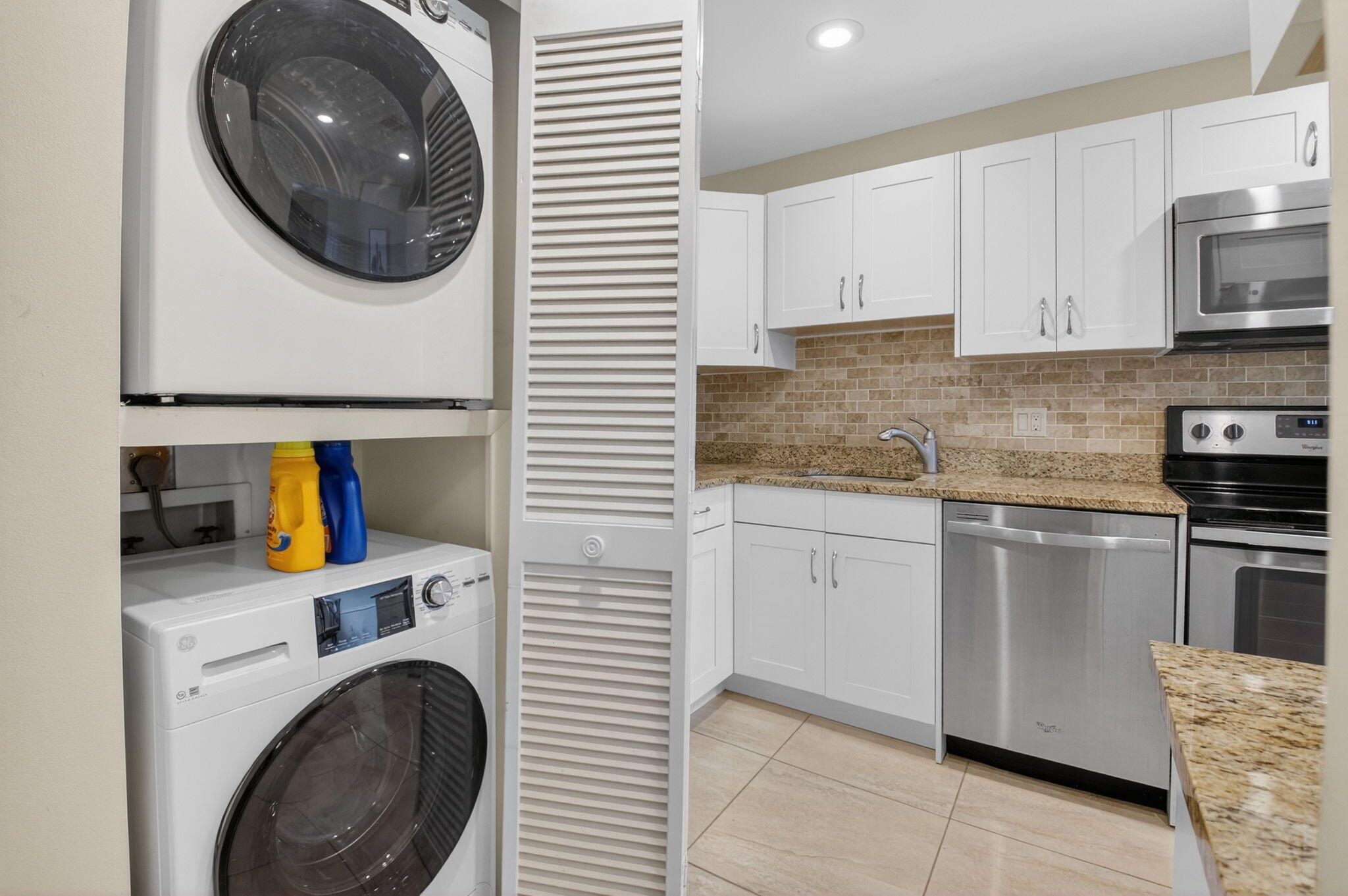 STRATFORD AT HUNTERS RUN CONDO - Residential