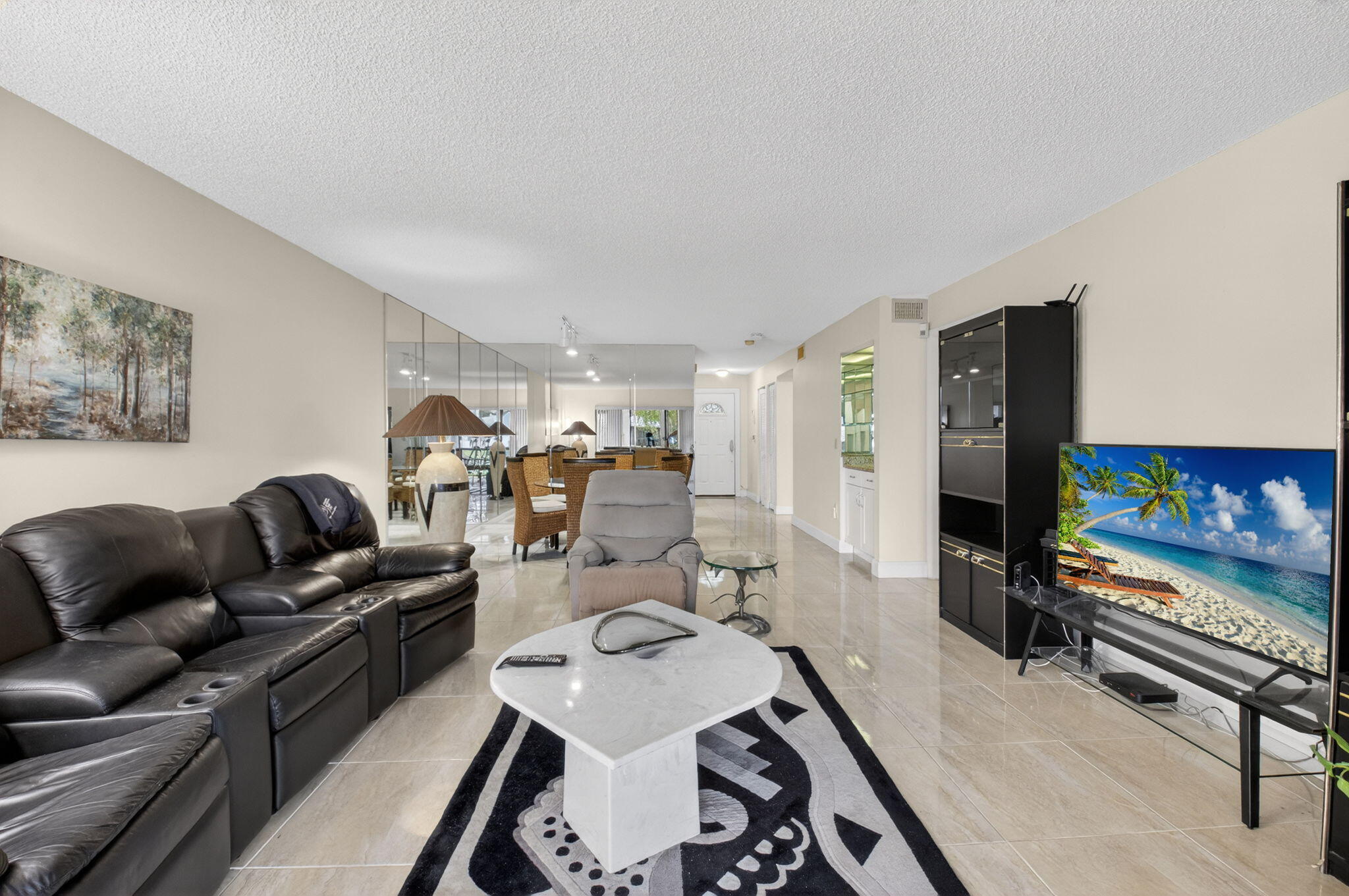 STRATFORD AT HUNTERS RUN CONDO - Residential