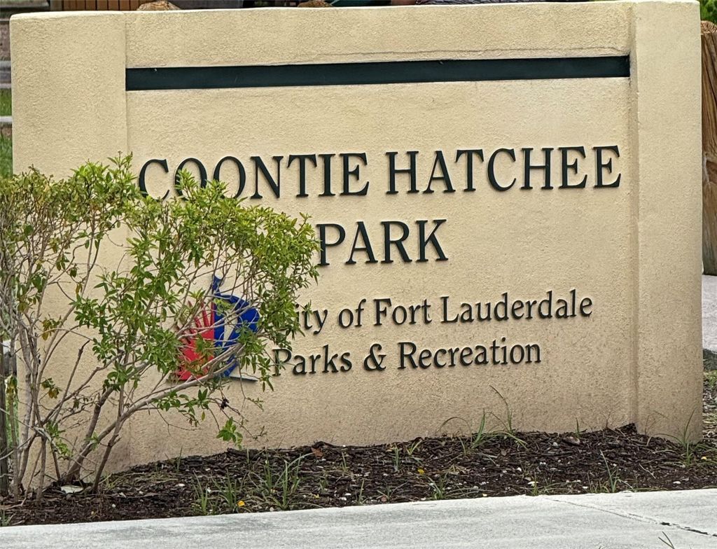 Photo of 913 SW 15th Ter #2, Fort Lauderdale, FL 33312 (MLS # F10512397)