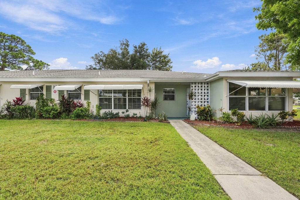 Photo of 209 MANATEE Lane #C, Fort Pierce, FL 34982 (MLS # B26089291)