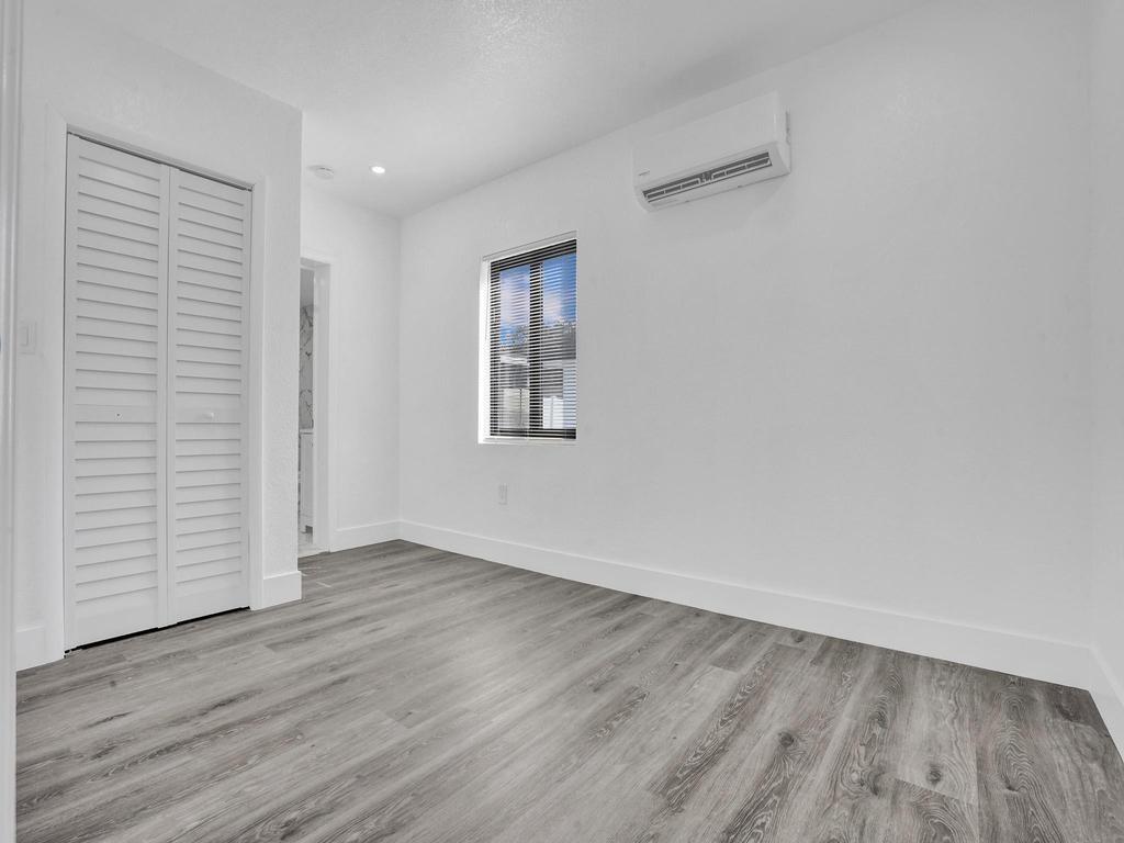 Oak Grove 27-16 B - Residential Income