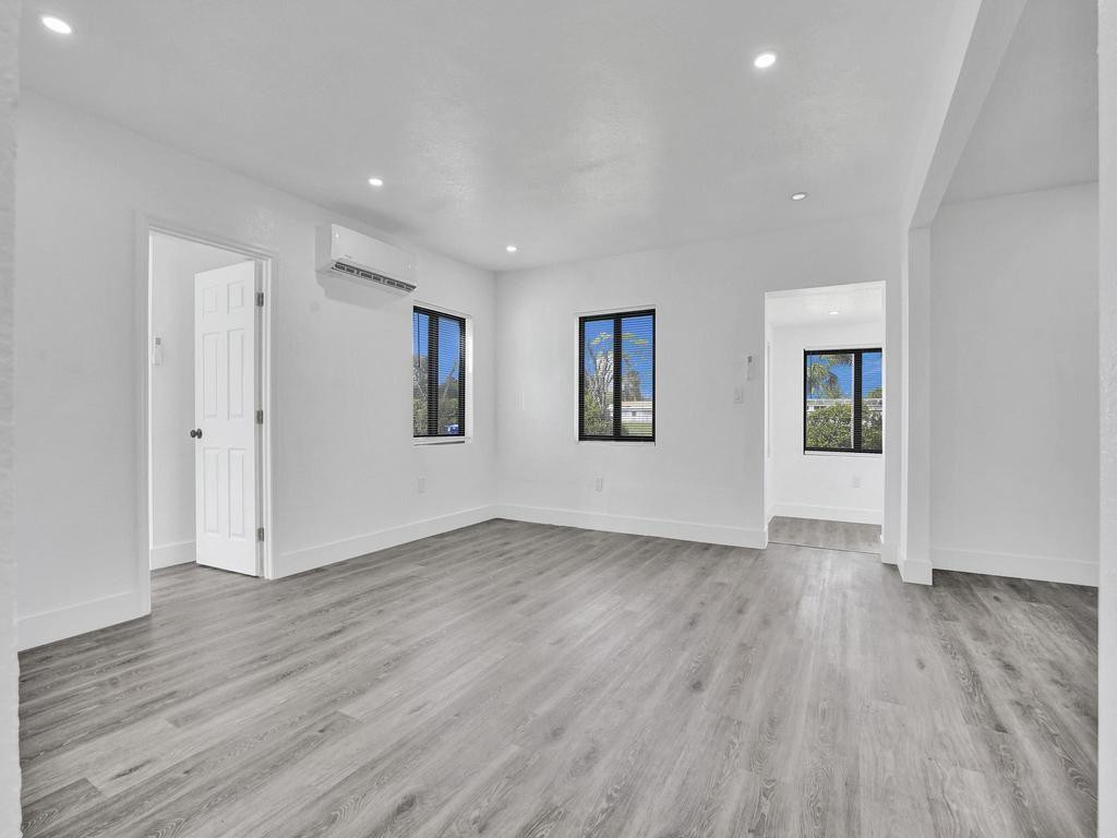 Oak Grove 27-16 B - Residential Income