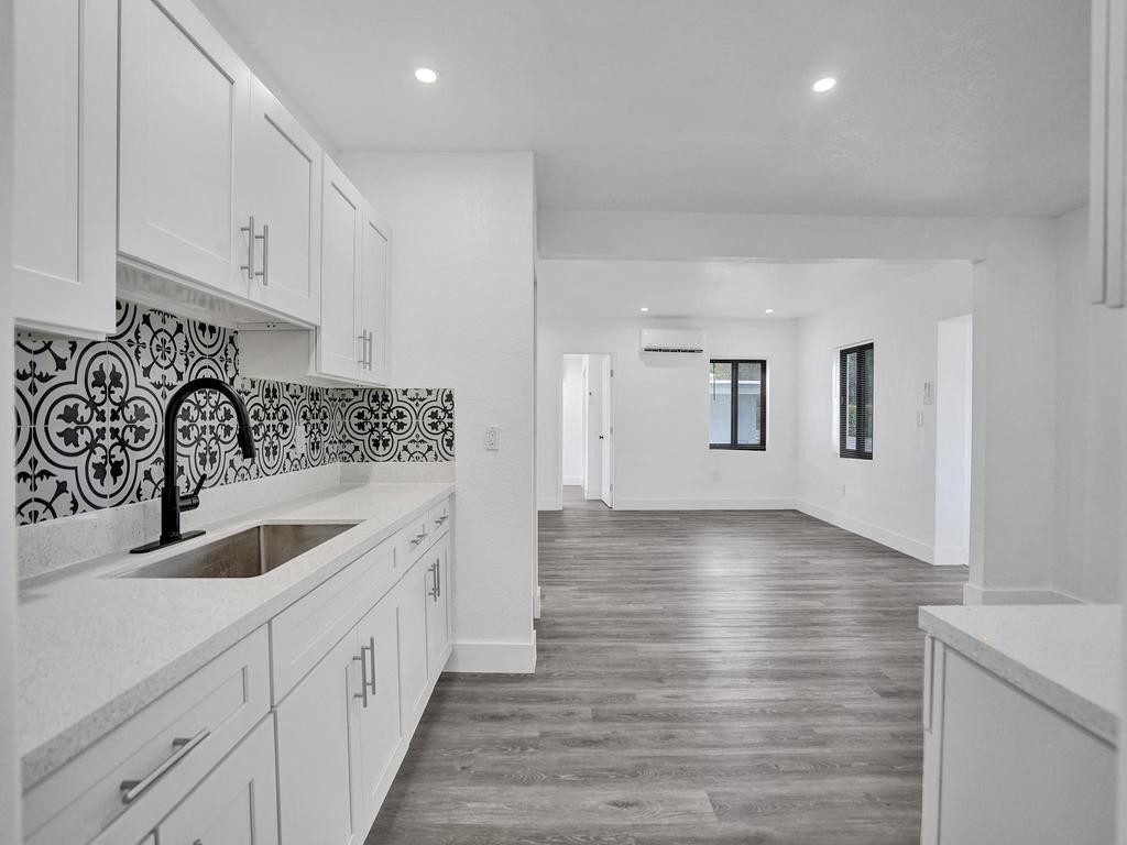 Oak Grove 27-16 B - Residential Income