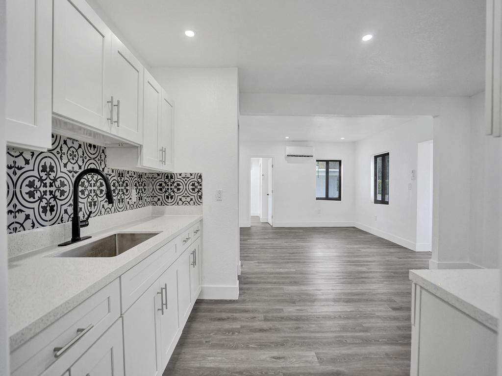 Oak Grove 27-16 B - Residential Income