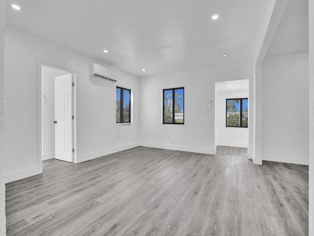 Oak Grove 27-16 B - Residential Income