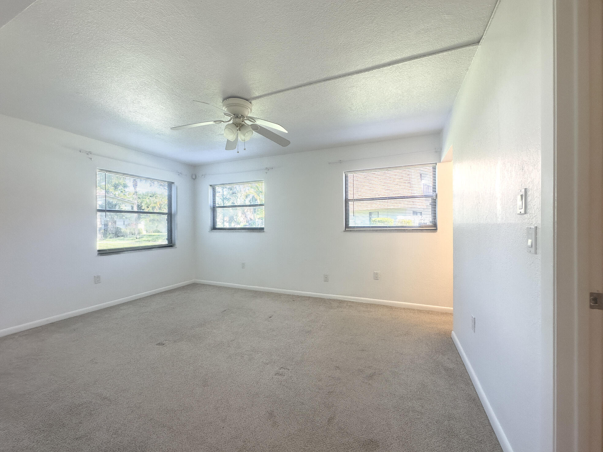 DELRAY OAKS CONDO - Residential