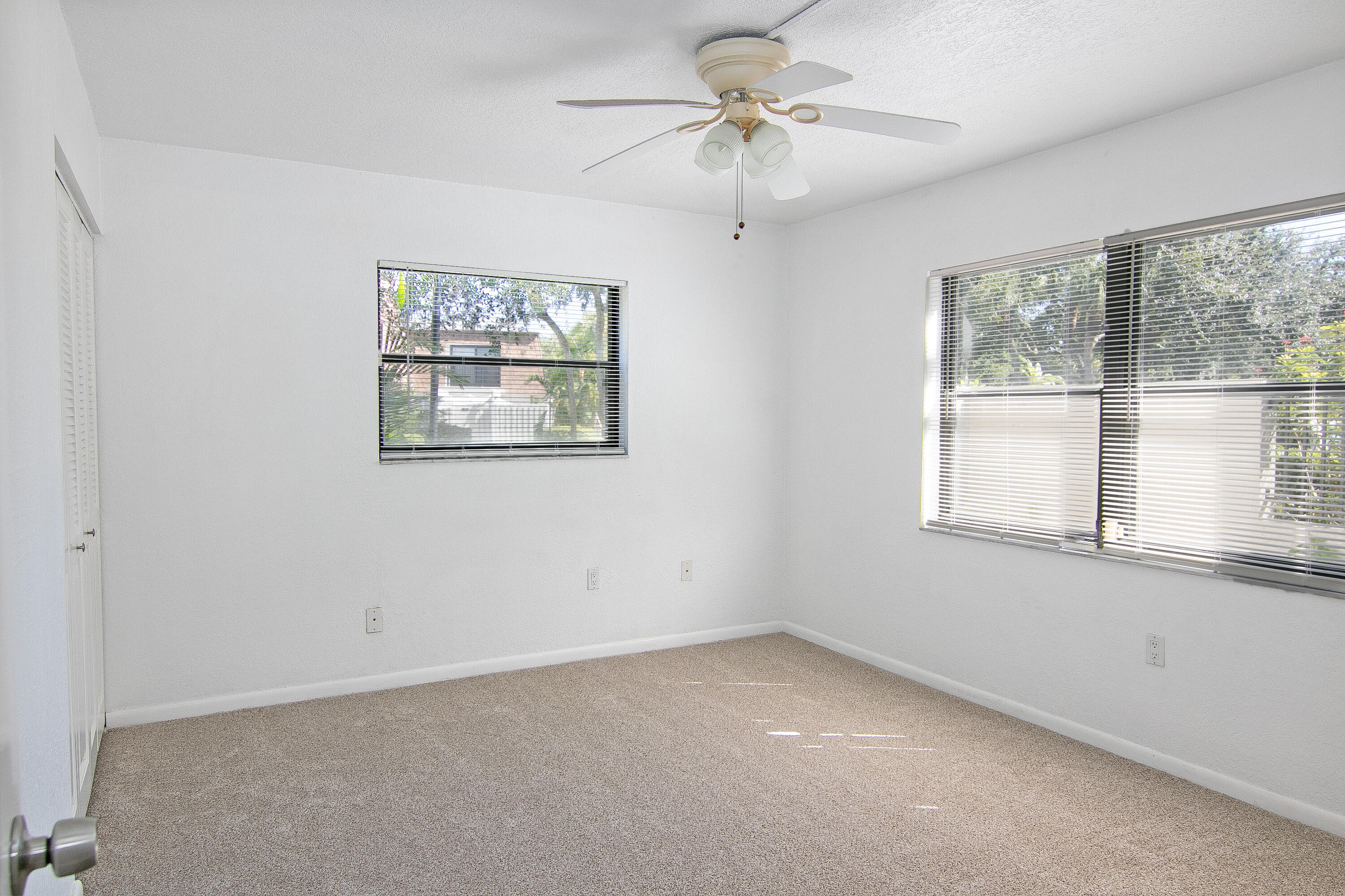 DELRAY OAKS CONDO - Residential