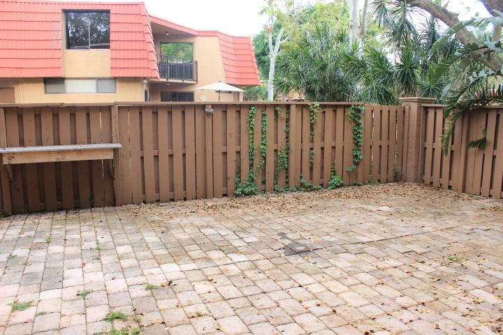 BOCA RIO NORTH - Residential Lease