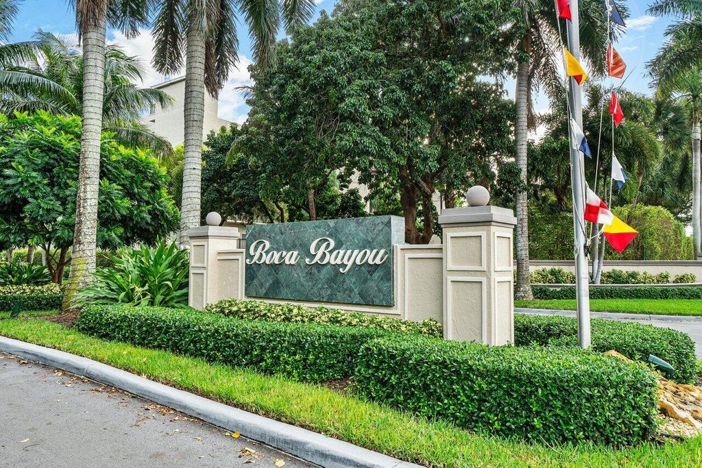 Photo of 6 Royal Palm Way #202, Boca Raton, FL 33432 (MLS # B26024677)