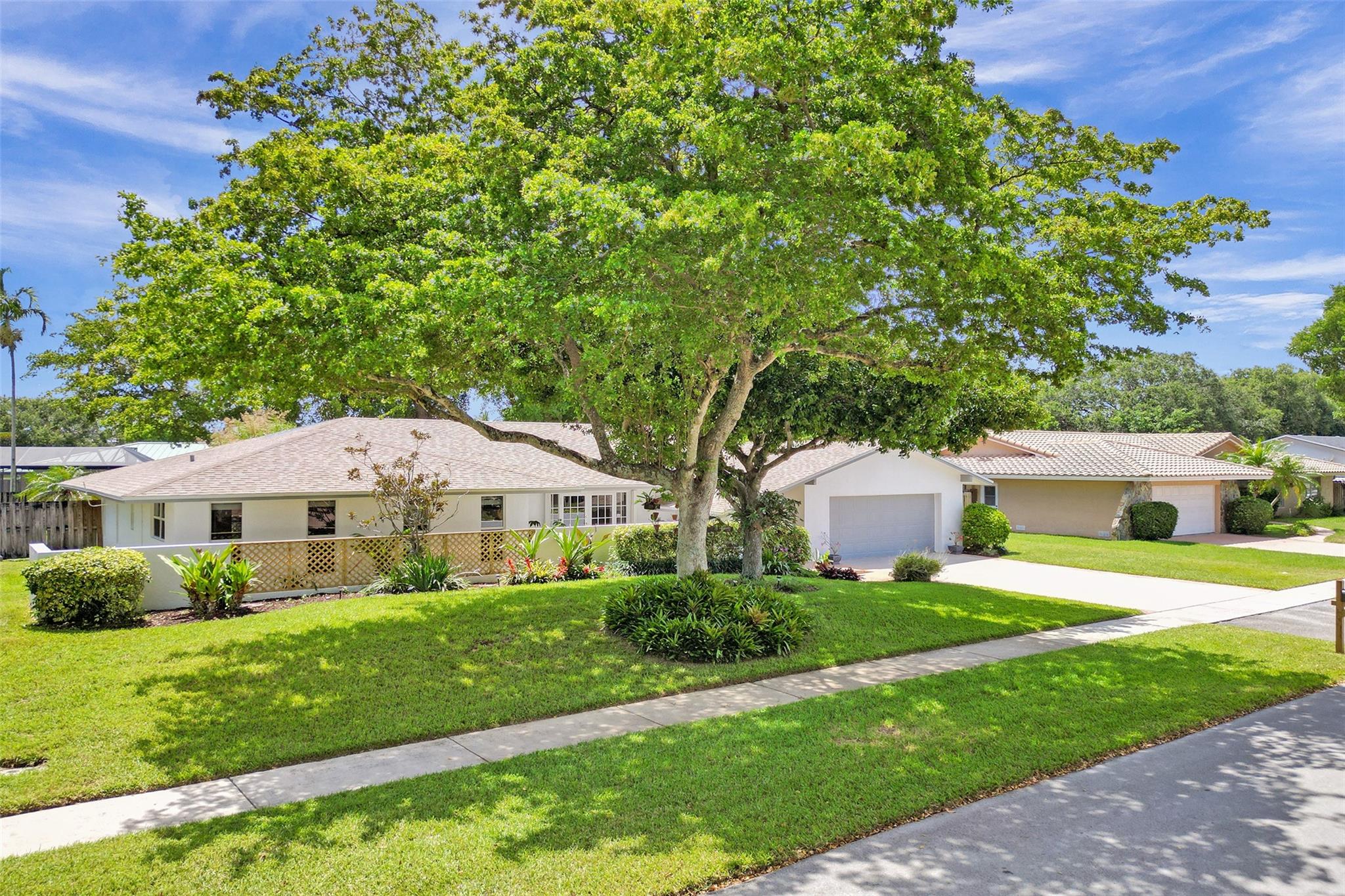 1521 SW 73rd Ave