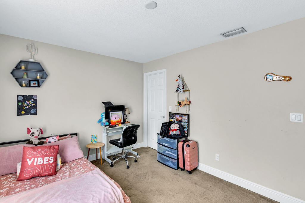 PORT ST LUCIE SECTION 7 - Residential