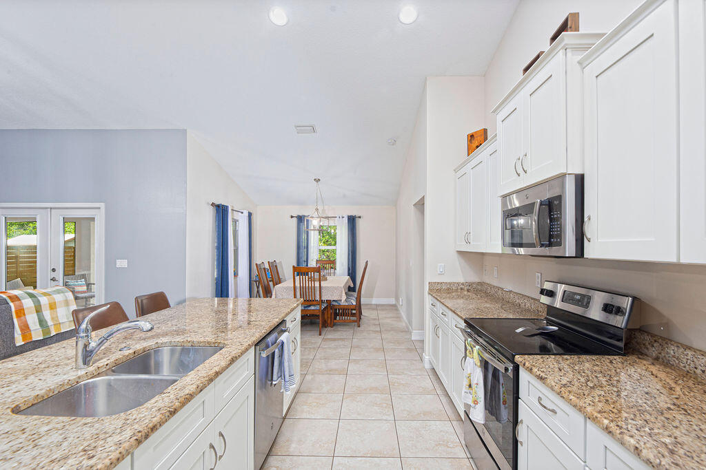 PORT ST LUCIE SECTION 7 - Residential