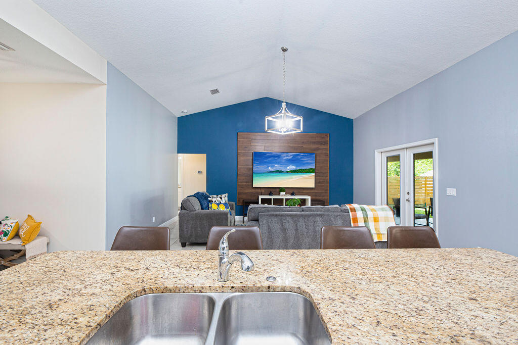 PORT ST LUCIE SECTION 7 - Residential