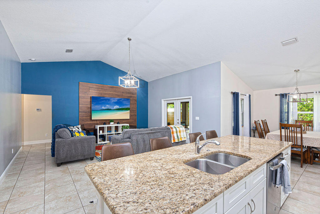 PORT ST LUCIE SECTION 7 - Residential