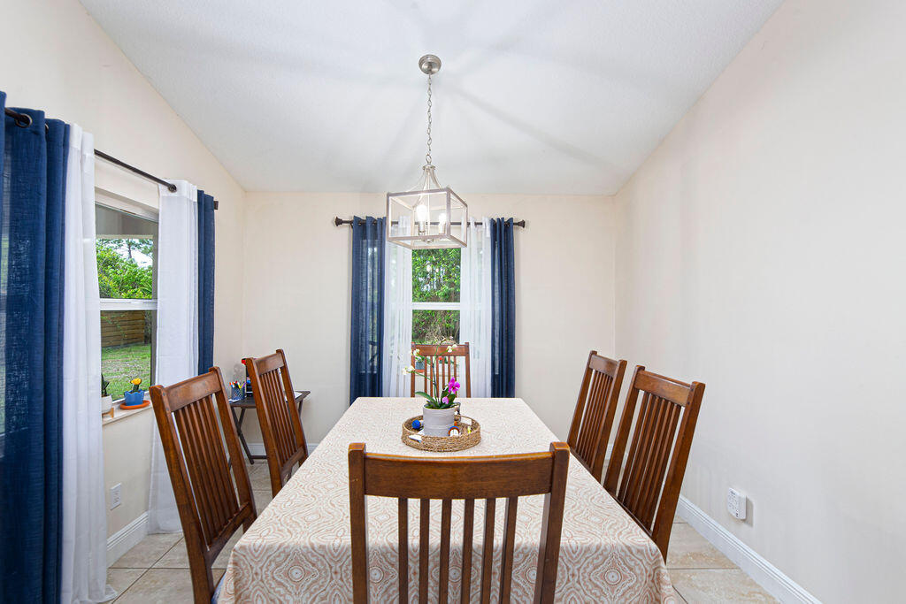 PORT ST LUCIE SECTION 7 - Residential