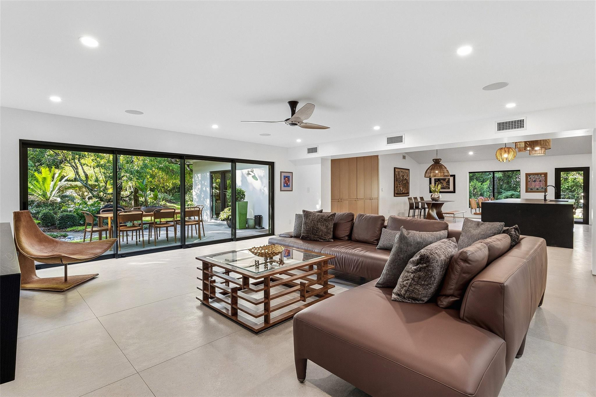 LONG LAKE ESTATES - Residential