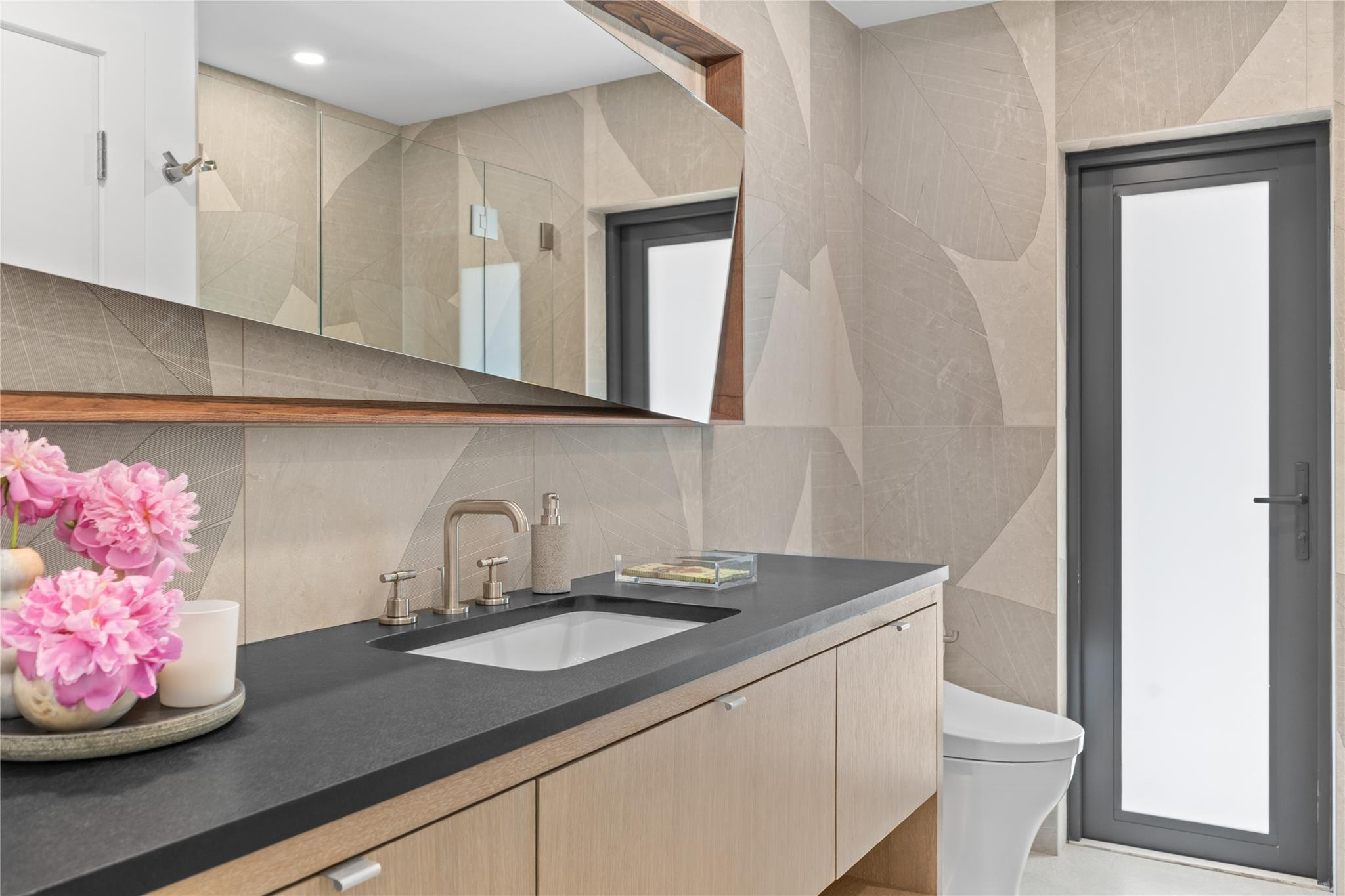 LONG LAKE ESTATES - Residential