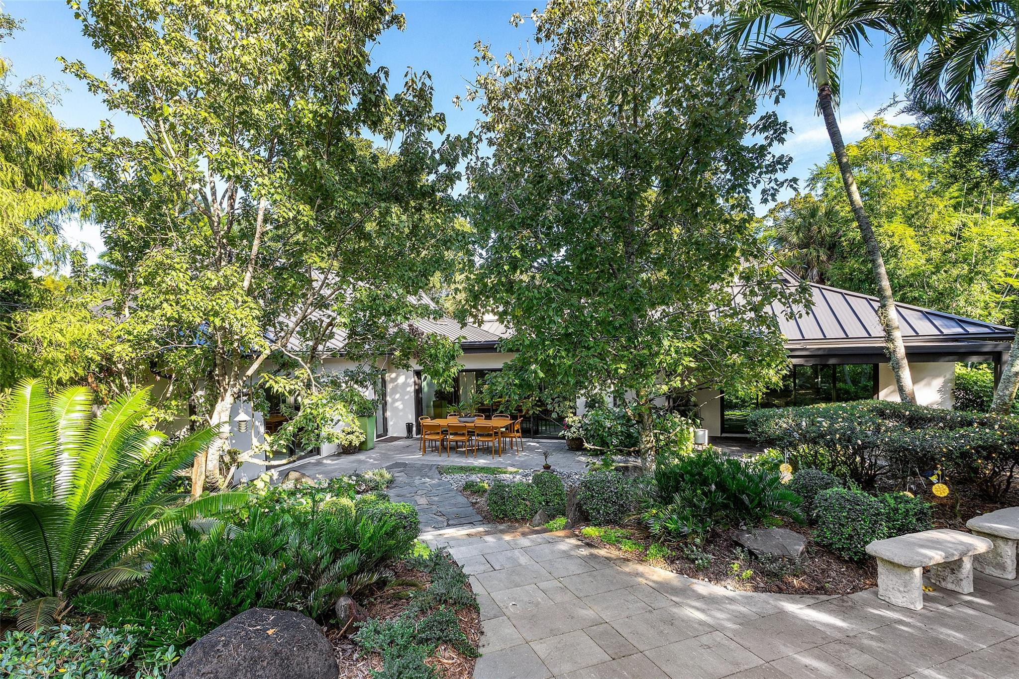 LONG LAKE ESTATES - Residential