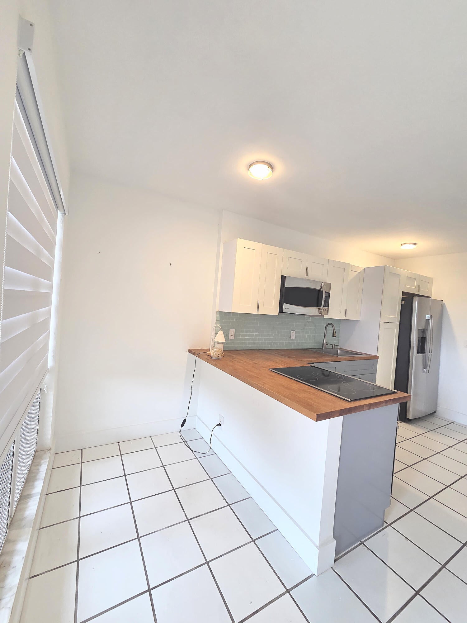 2716 NE 30TH Place 105C