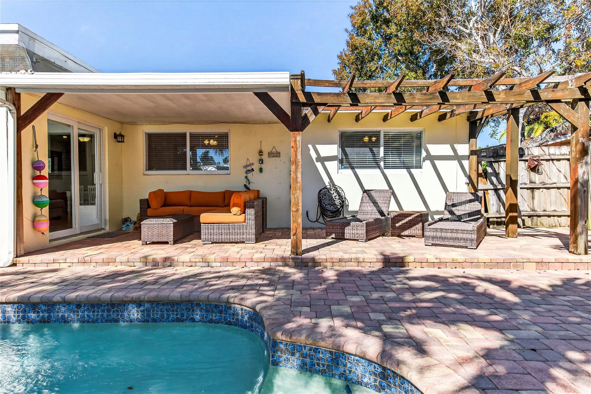 LIGHTHOUSE POINT ESTATES - Residential