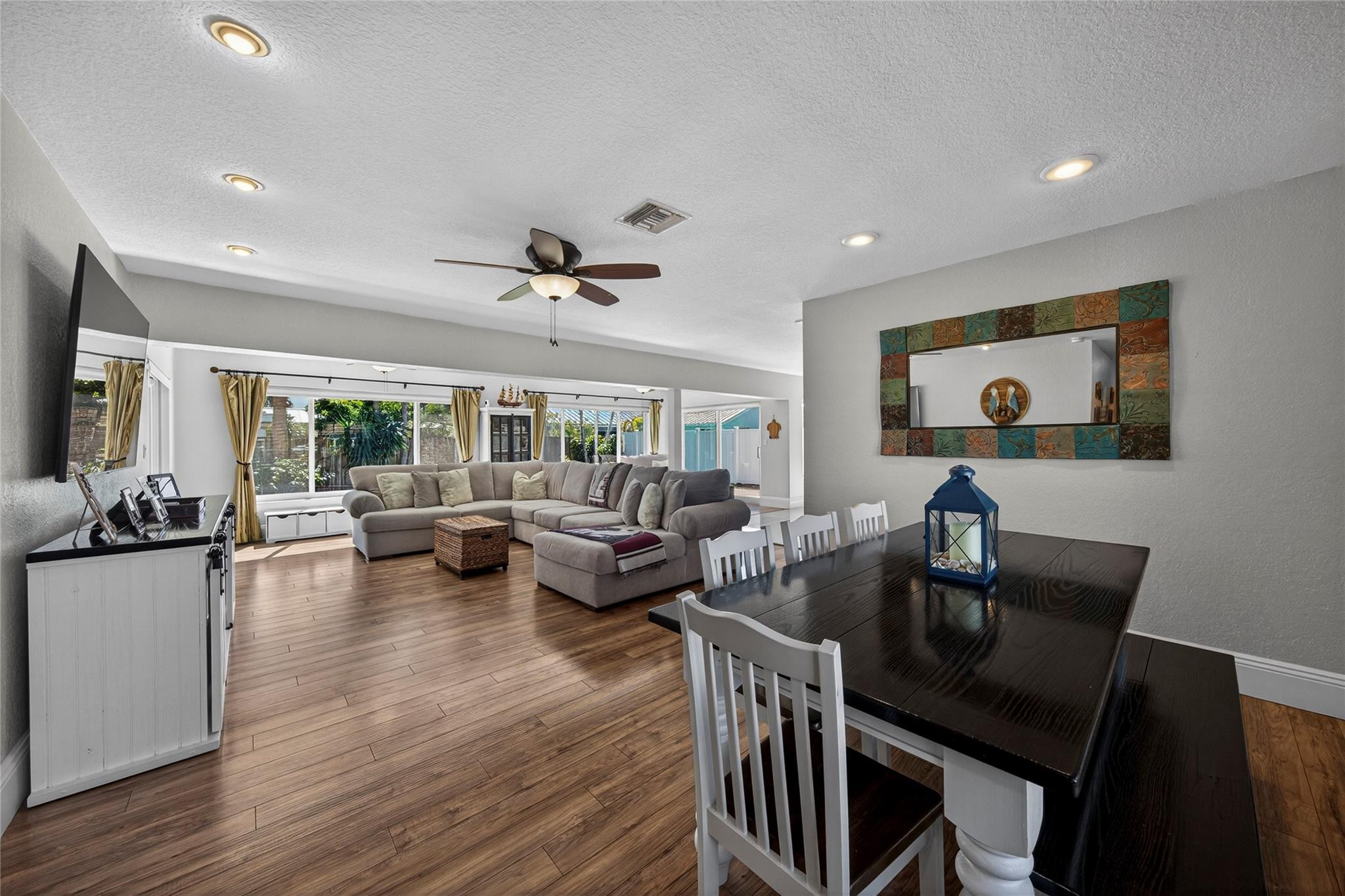 LIGHTHOUSE POINT ESTATES - Residential