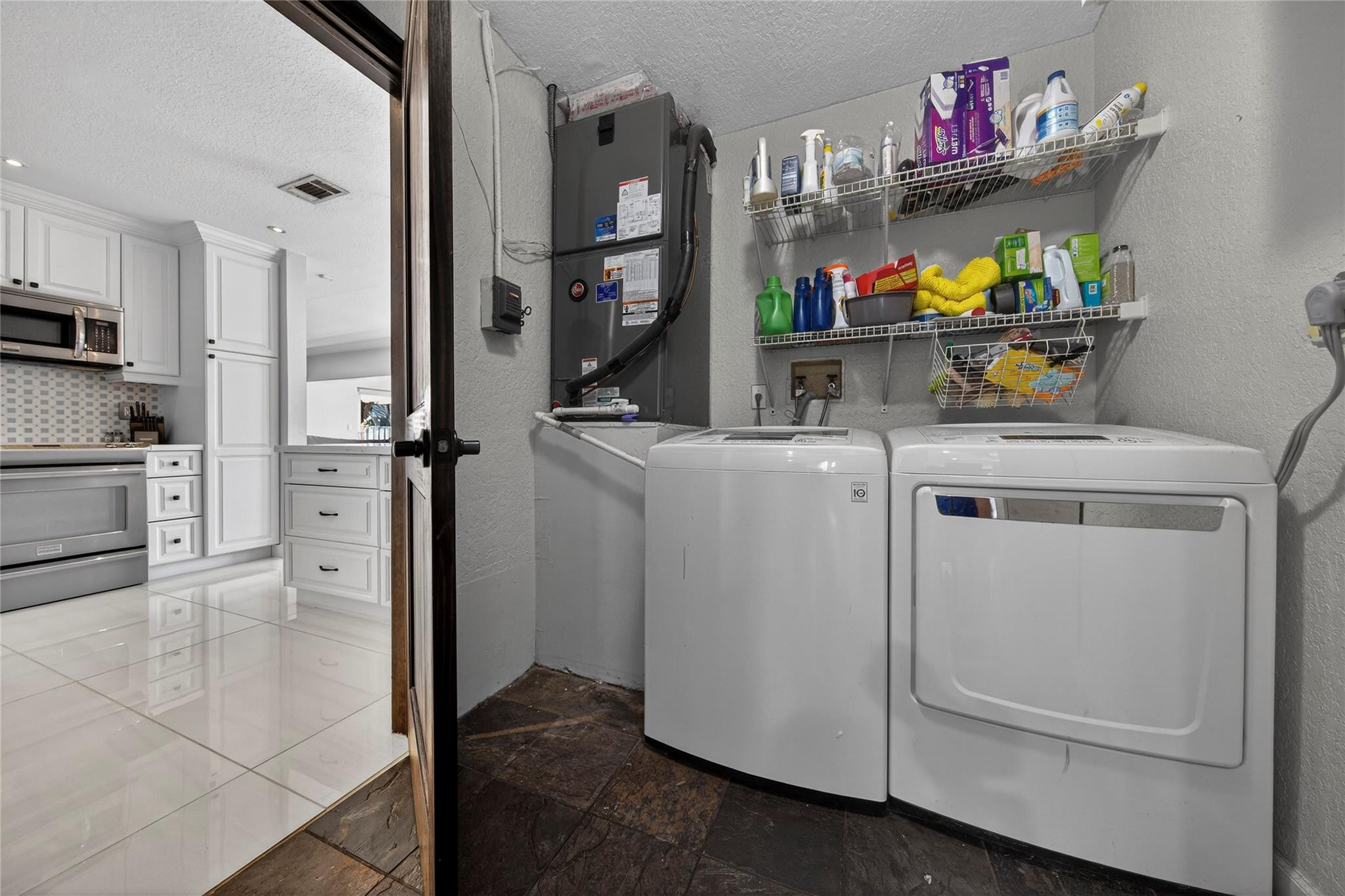 LIGHTHOUSE POINT ESTATES - Residential