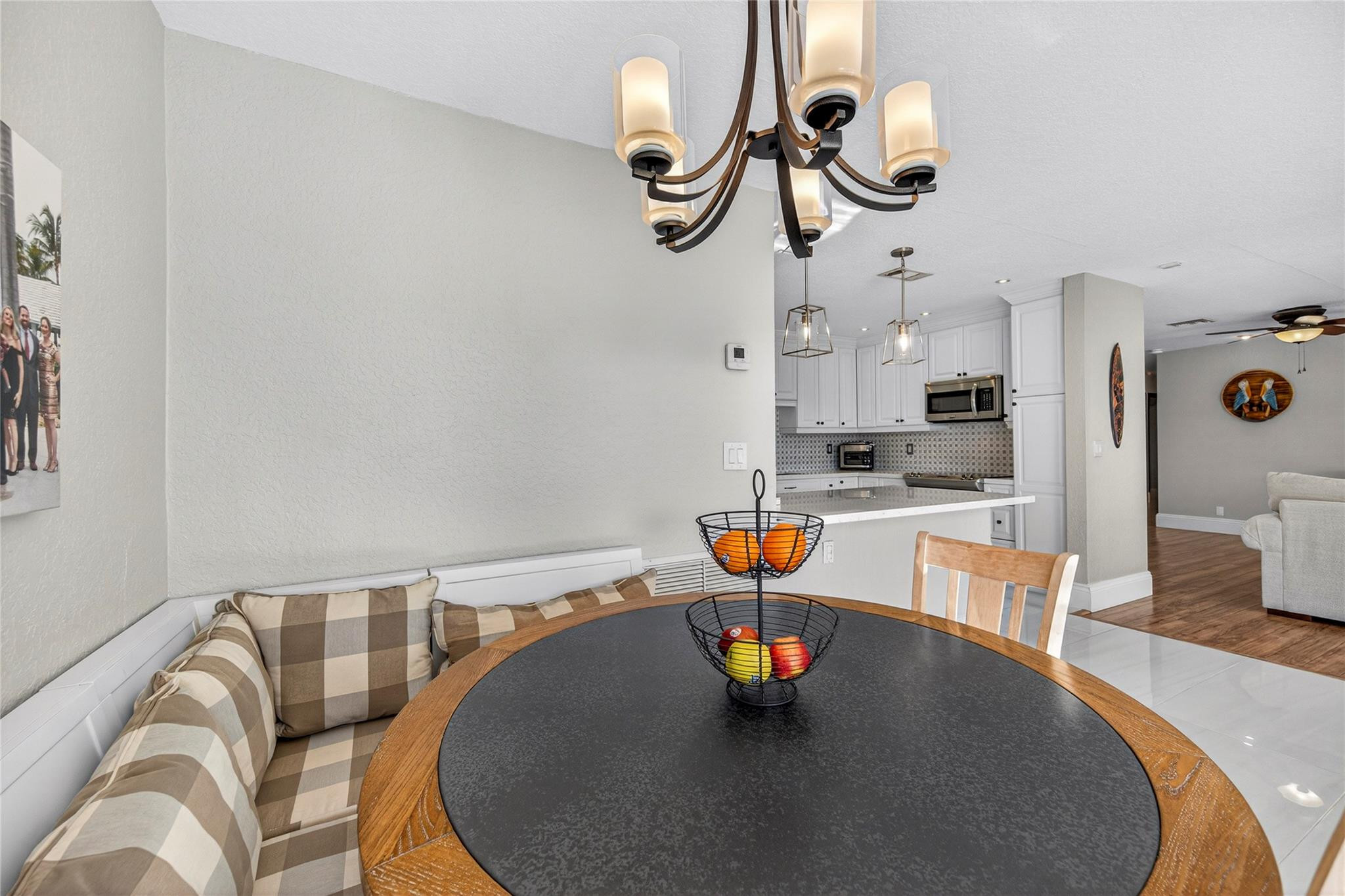 LIGHTHOUSE POINT ESTATES - Residential