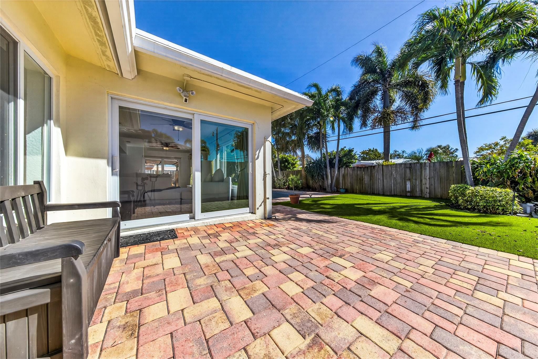 LIGHTHOUSE POINT ESTATES - Residential