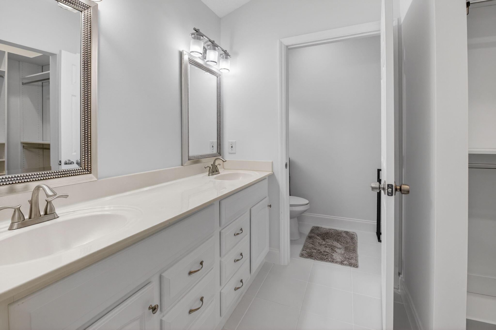 SAWGRASS LAKES HOMES - Residential