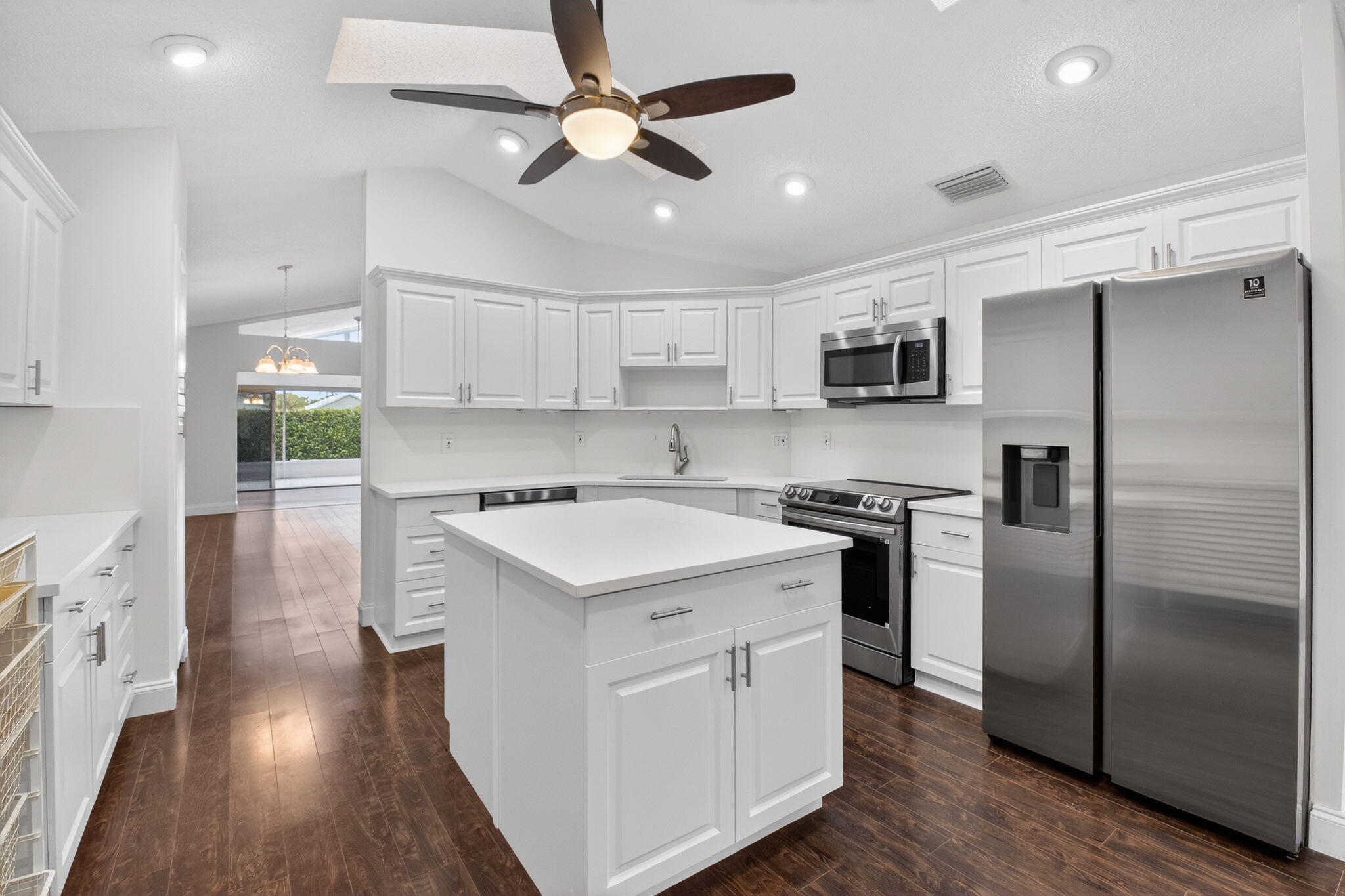 SAWGRASS LAKES HOMES - Residential