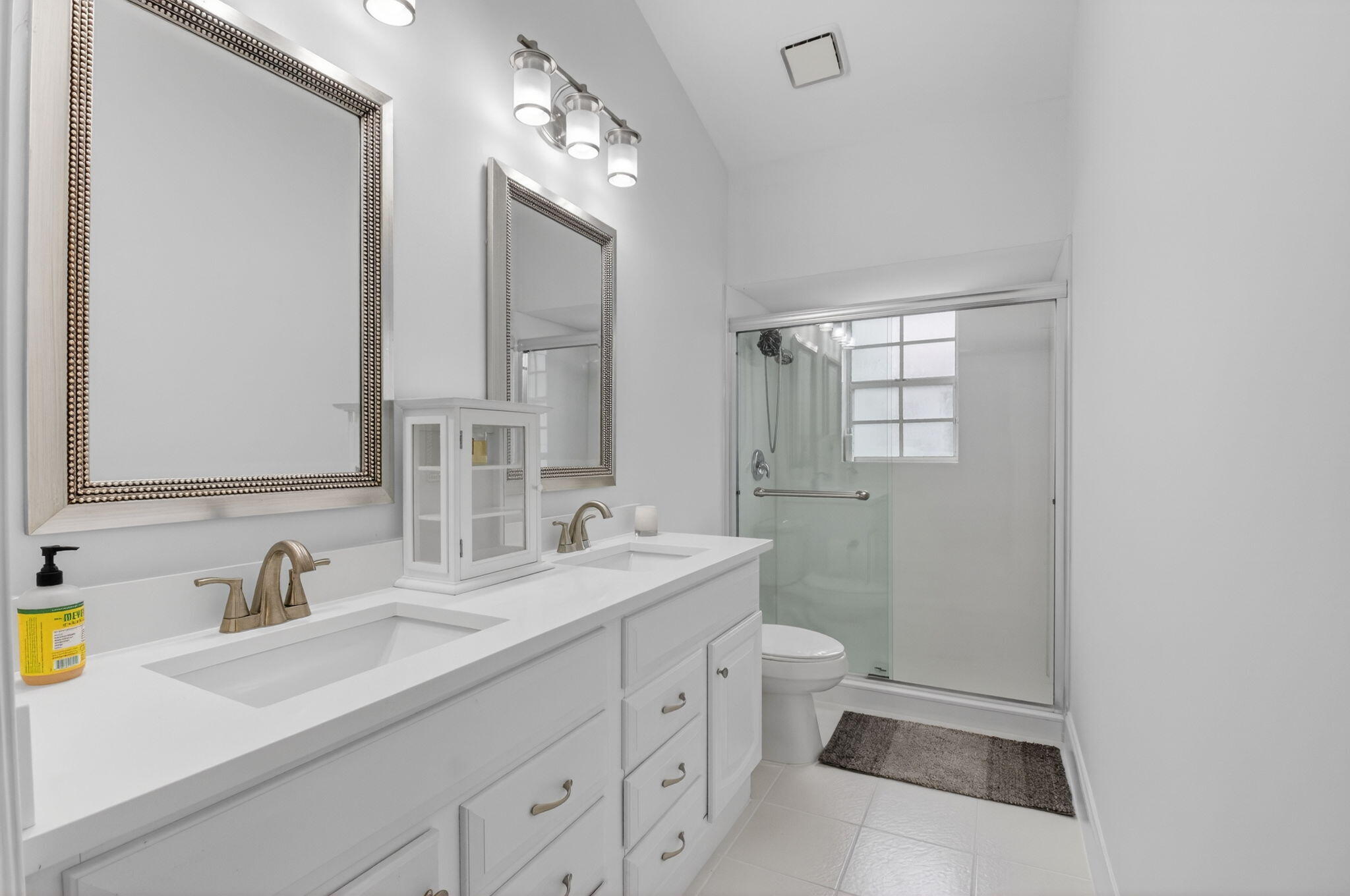 SAWGRASS LAKES HOMES - Residential