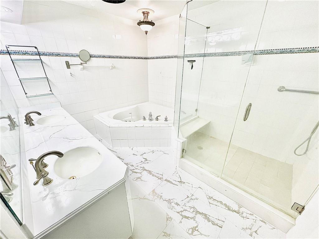 Cypress Point 28-16 B - Residential Lease