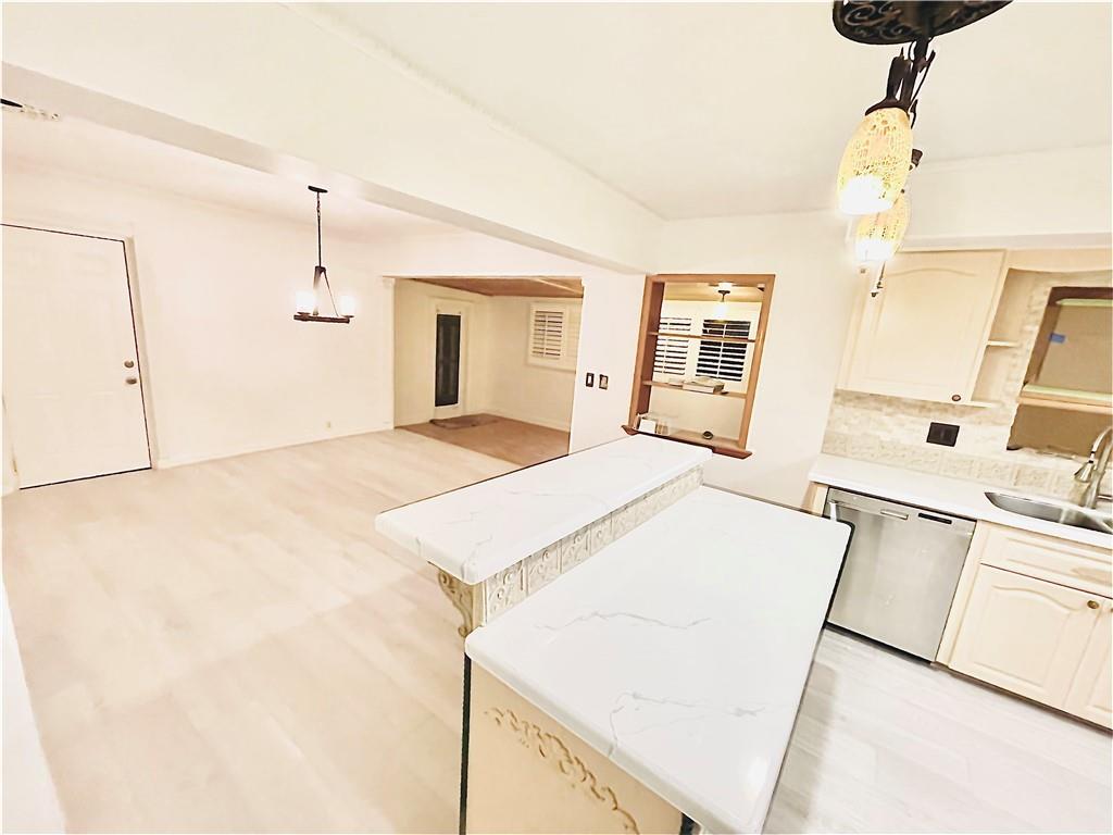 Cypress Point 28-16 B - Residential Lease