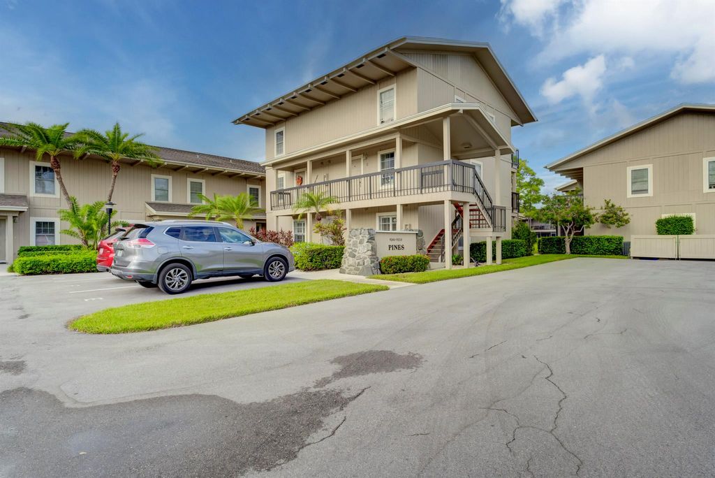 Photo of 9230 SE Riverfront Terrace #F, Jupiter, FL 33469 (MLS # R10934378)