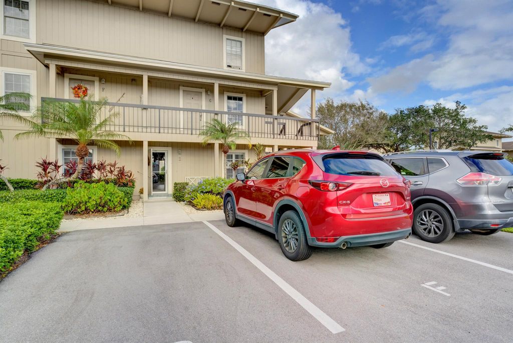 Photo of 9230 SE Riverfront Terrace #F, Jupiter, FL 33469 (MLS # R10934378)