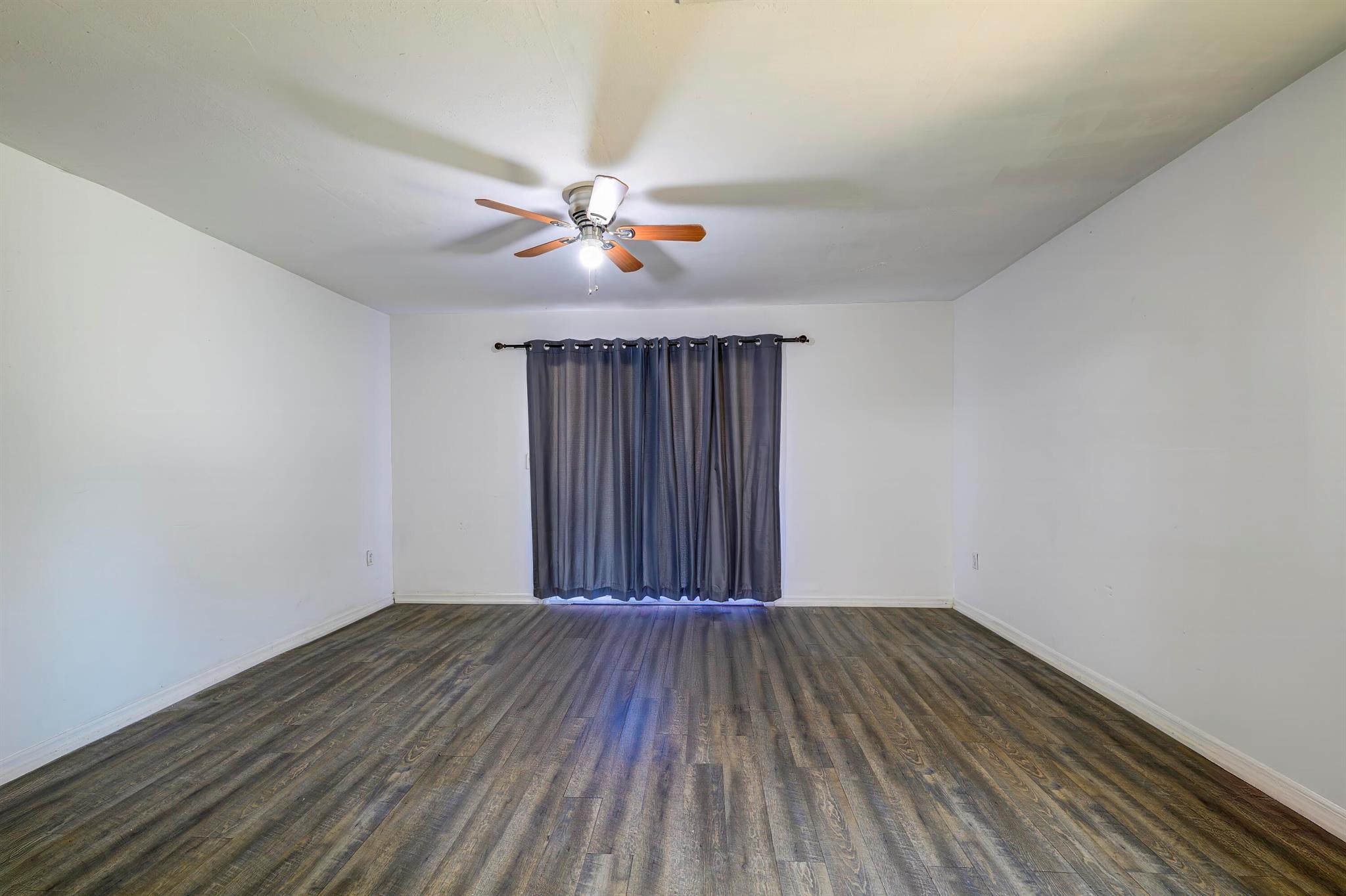 RIVER PARK UNIT 8 - Residential