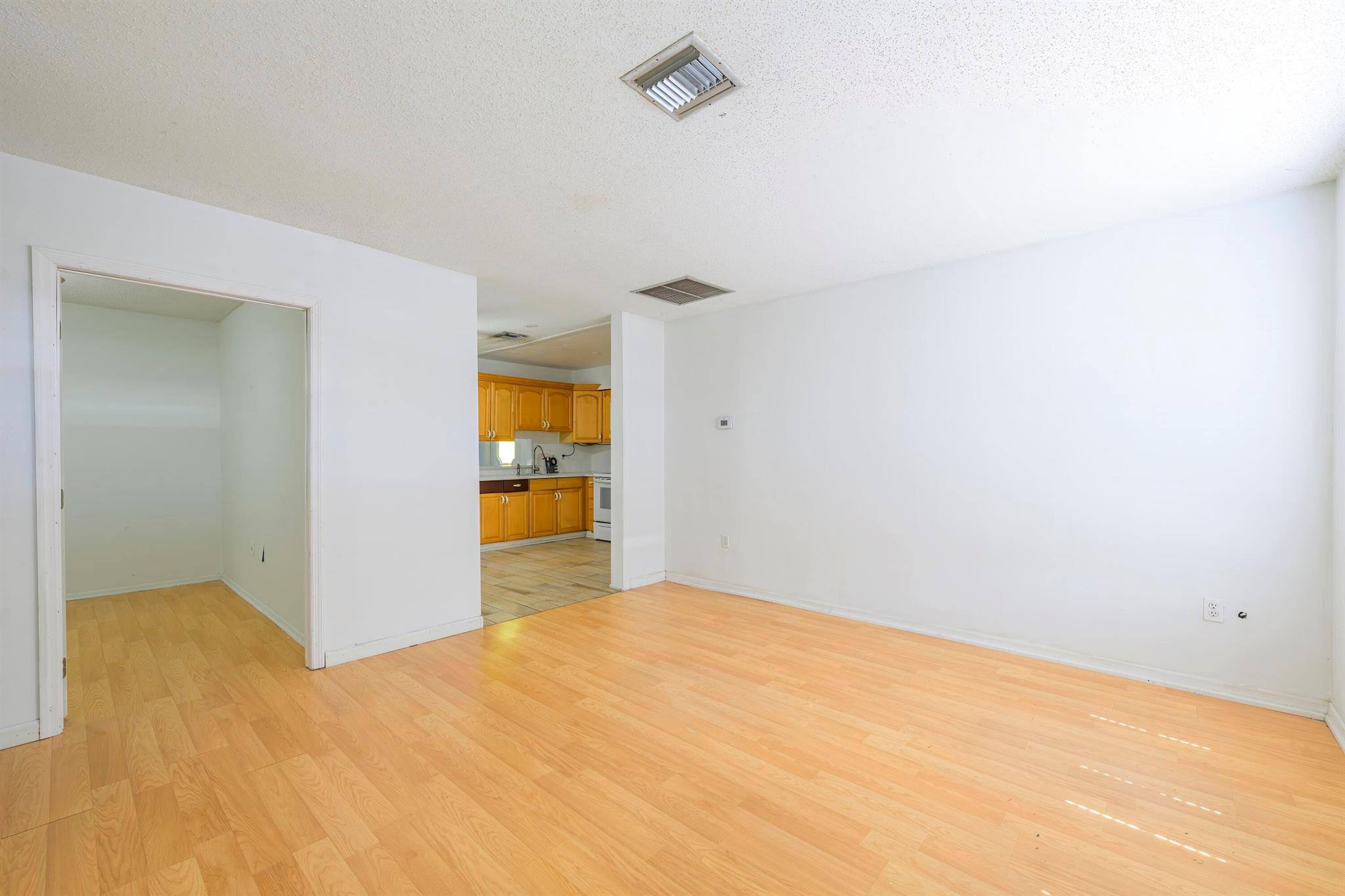 RIVER PARK UNIT 8 - Residential