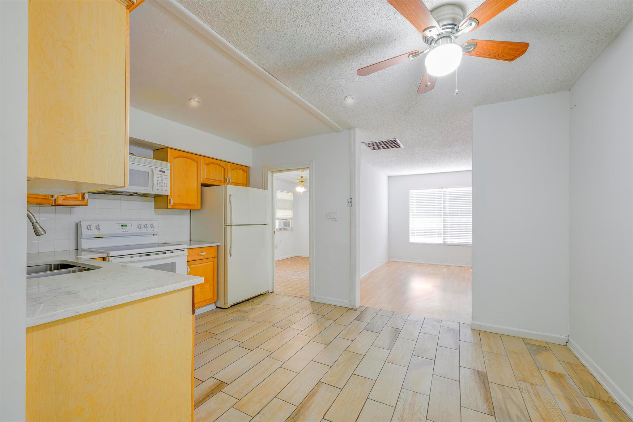 RIVER PARK UNIT 8 - Residential