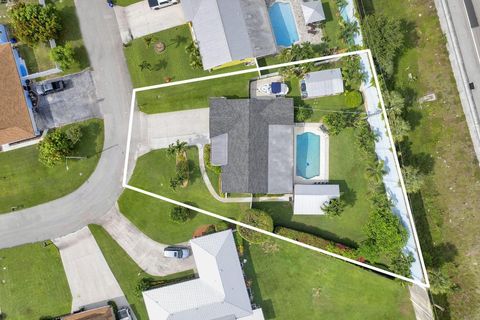 10339 Daphne Avenue Palm Beach Gardens FL 33410